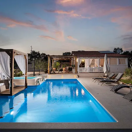 In - Istrien 50093 Holiday home *